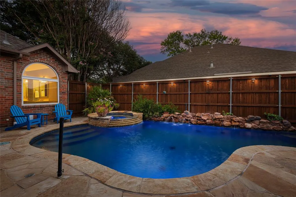 3128 Glory Lane