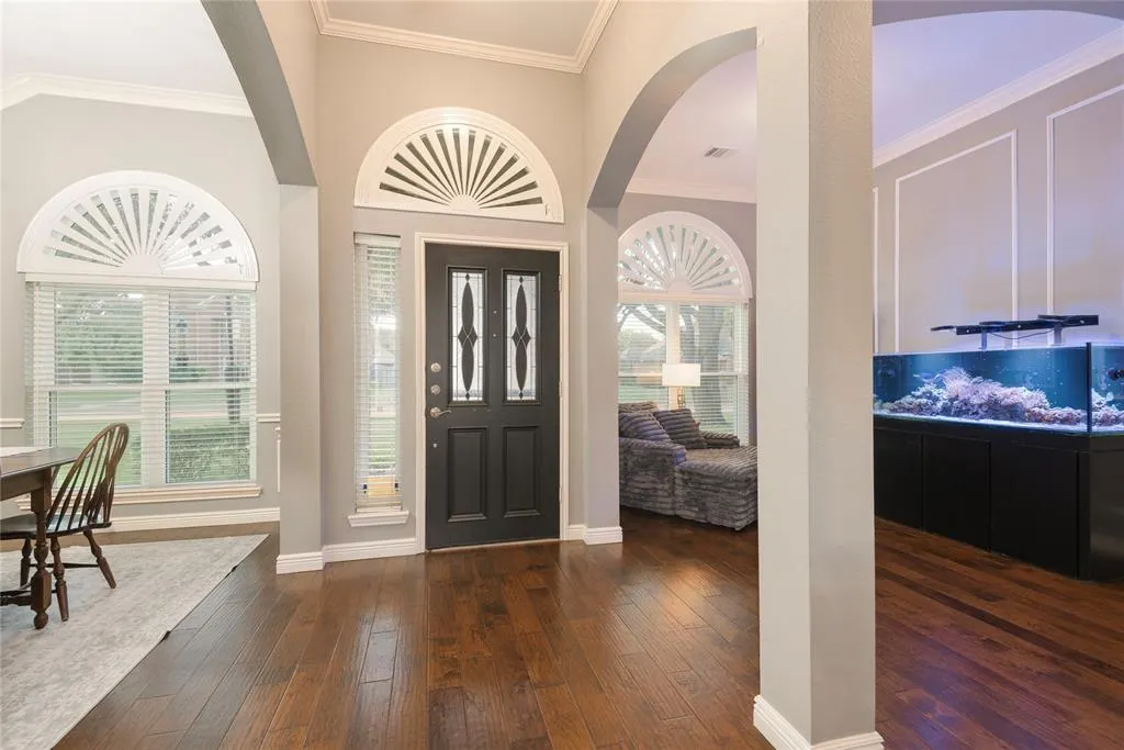 3128 Glory Lane