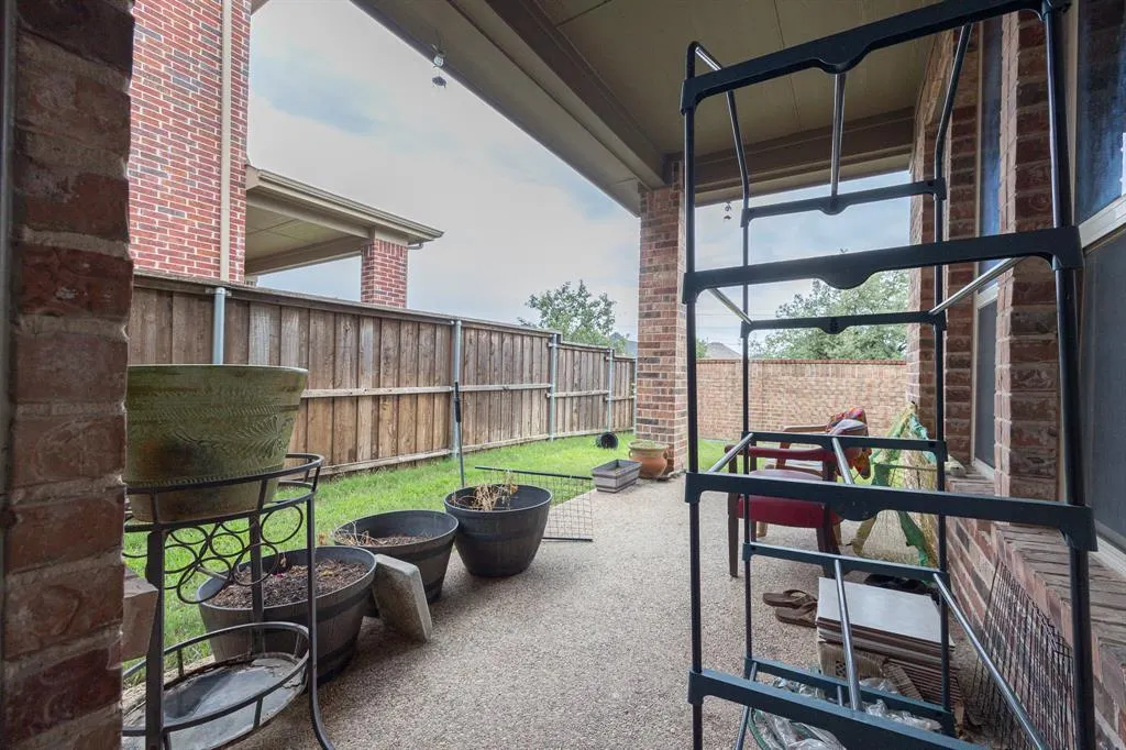 5579 Lightfoot Lane
