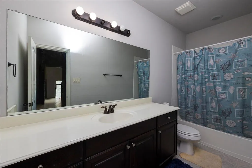 5579 Lightfoot Lane