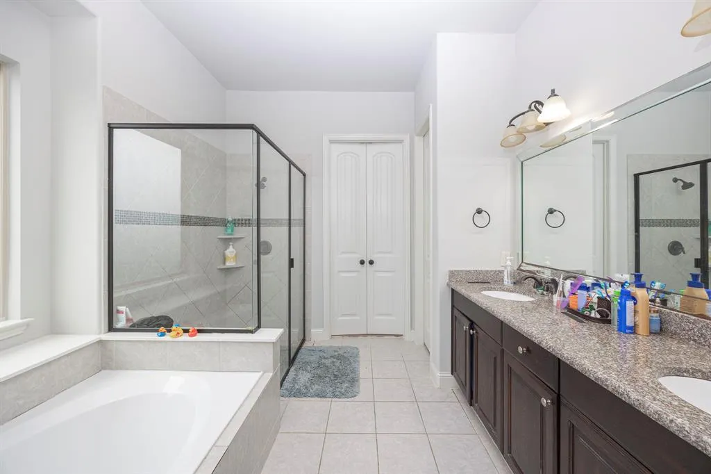 5579 Lightfoot Lane