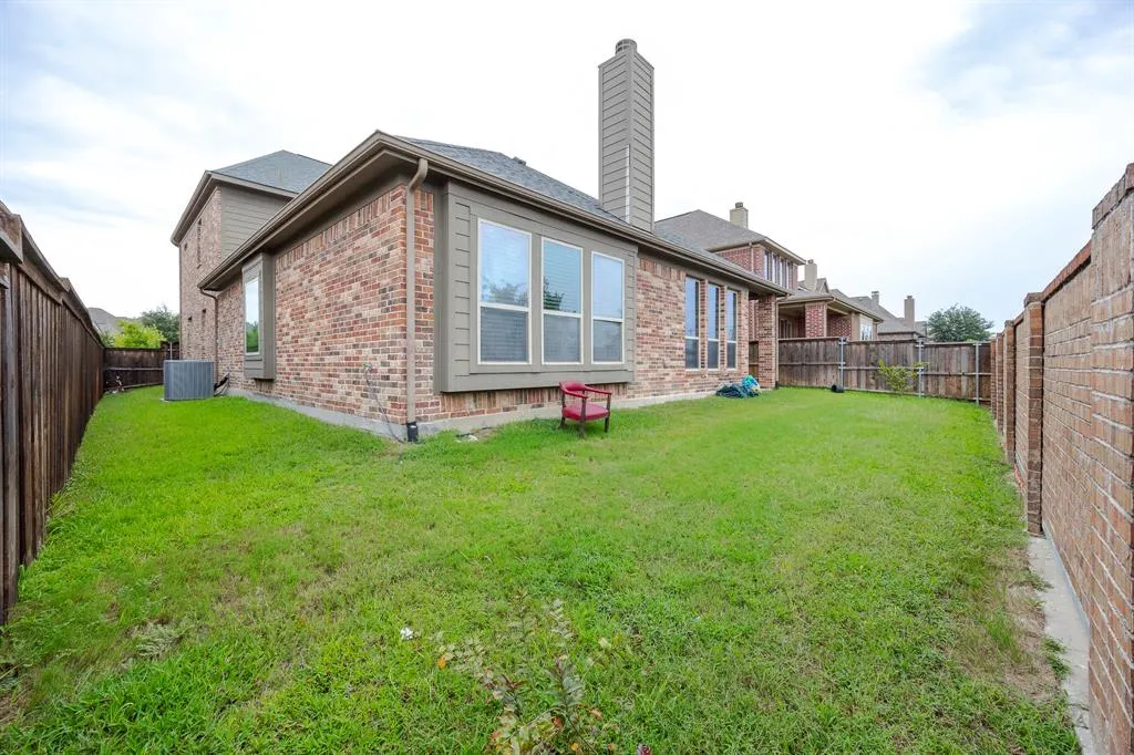 5579 Lightfoot Lane