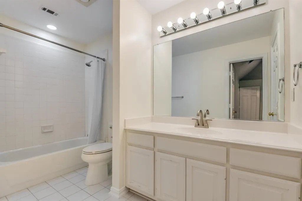 3720 Southport Drive