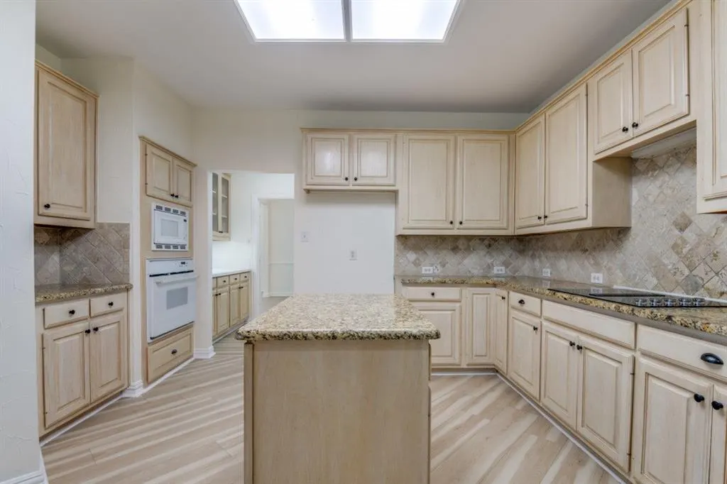 3720 Southport Drive