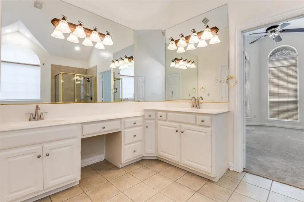 3720 Southport Drive