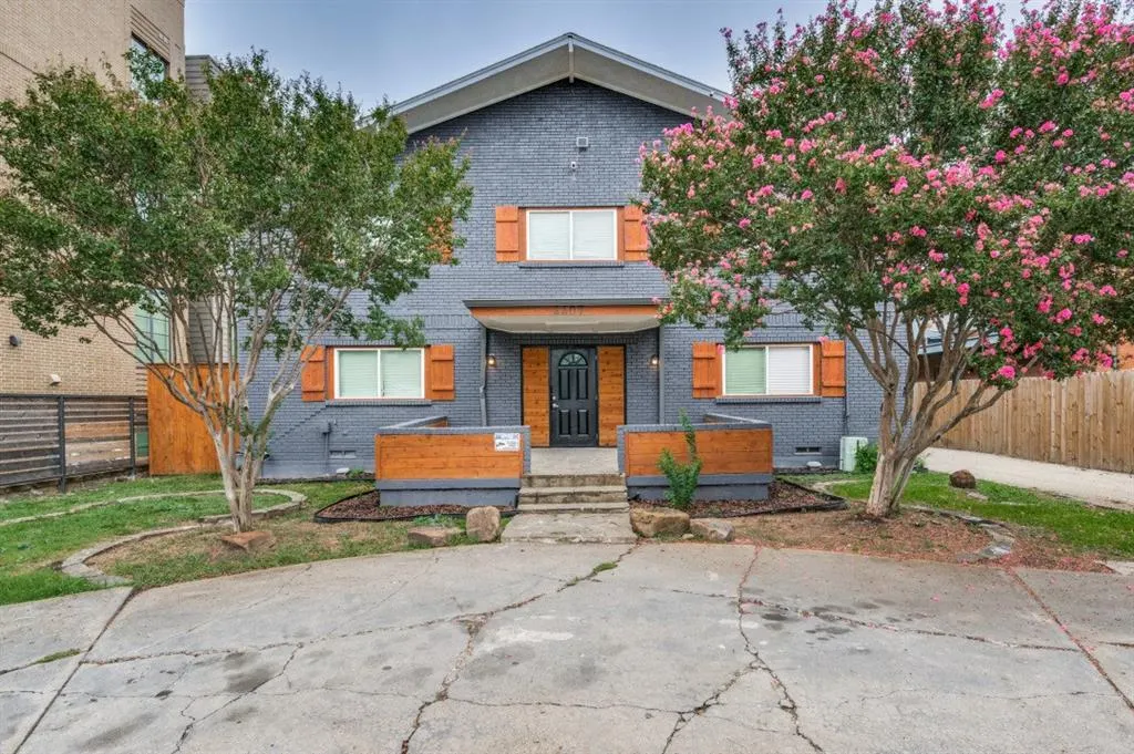 4407 San Jacinto Street, #202