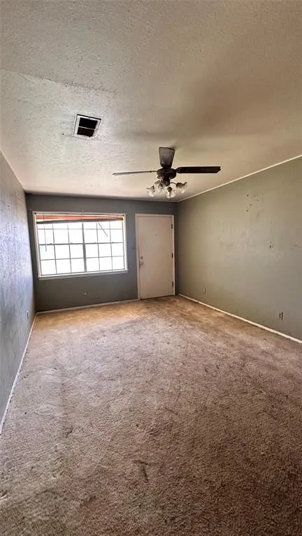 1511 Laurel Lane