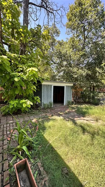 1511 Laurel Lane