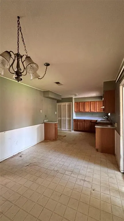 1511 Laurel Lane