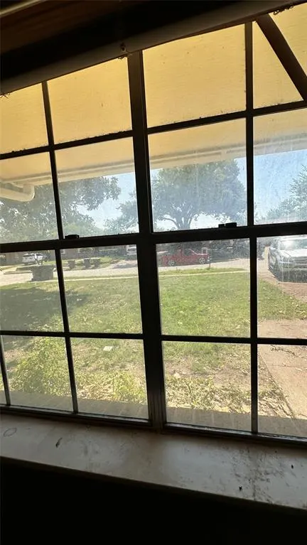 1511 Laurel Lane