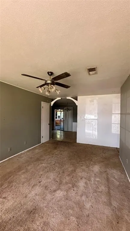 1511 Laurel Lane