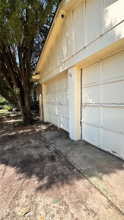1511 Laurel Lane