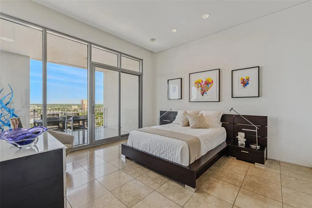 1717 Arts Plaza, #1804