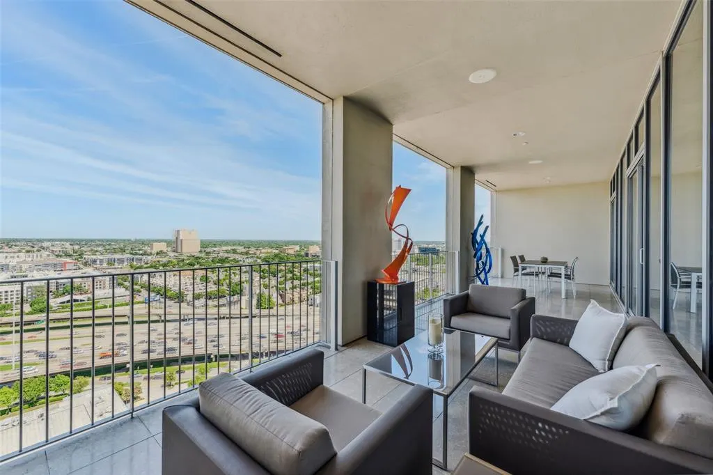 1717 Arts Plaza, #1804