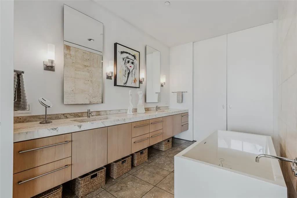 1717 Arts Plaza, #1804