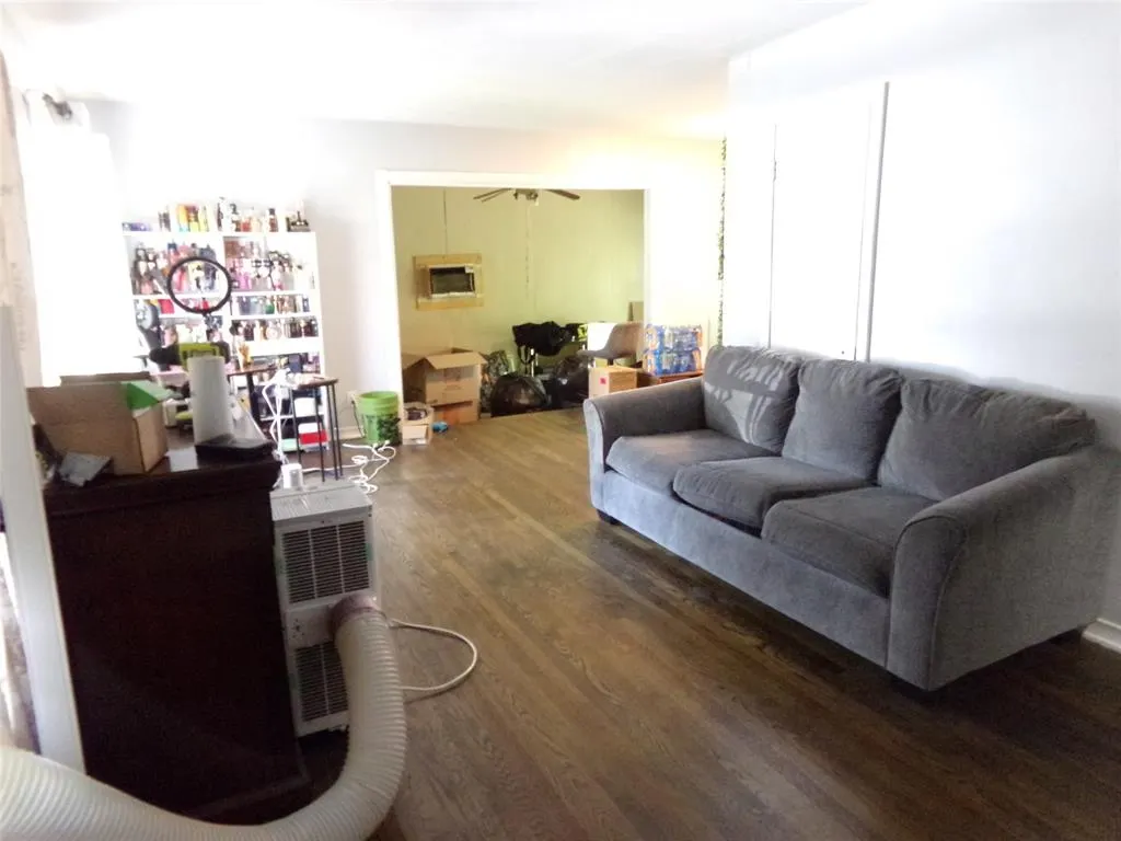 3107 Dahlia Drive