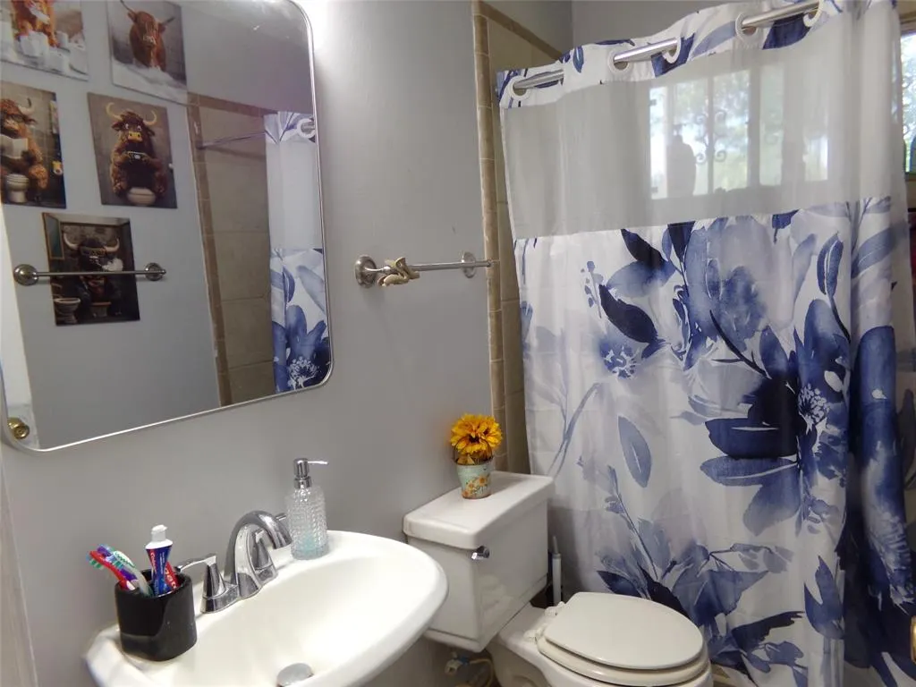 3107 Dahlia Drive