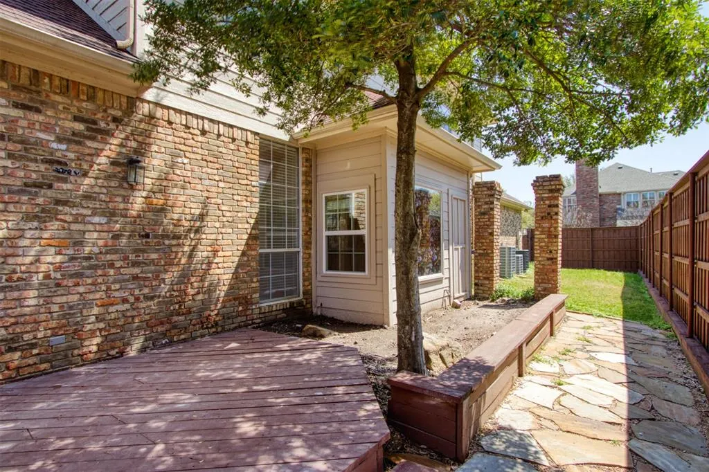 4564 Hitching Post Lane