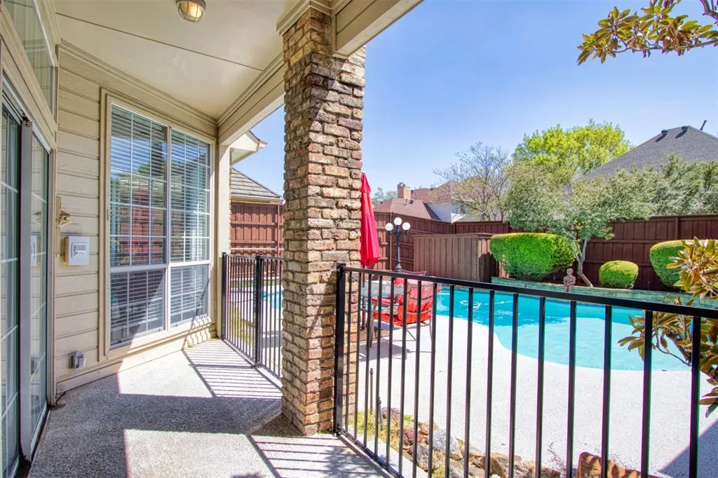 4564 Hitching Post Lane