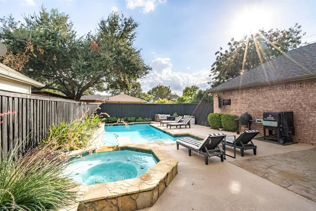 7610 Chadwick Court