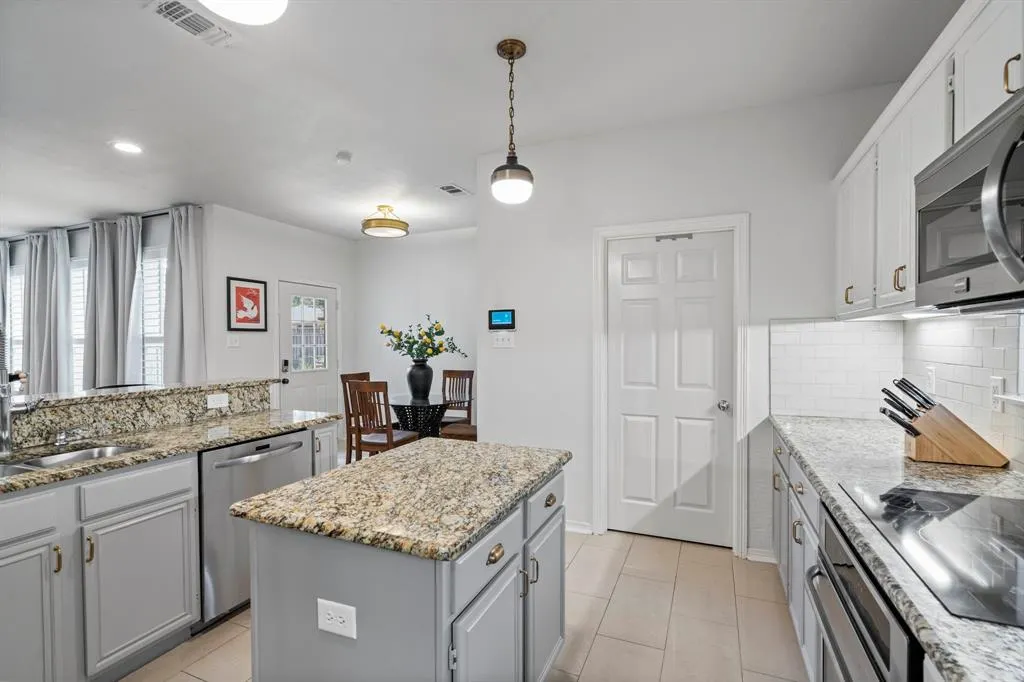 7610 Chadwick Court
