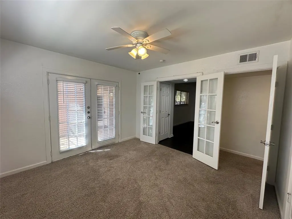 4206 Hawthorne Avenue, #104