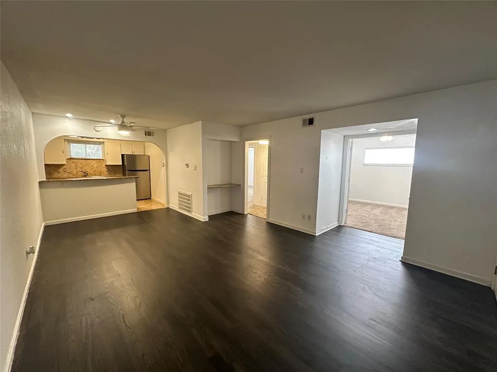4206 Hawthorne Avenue, #104