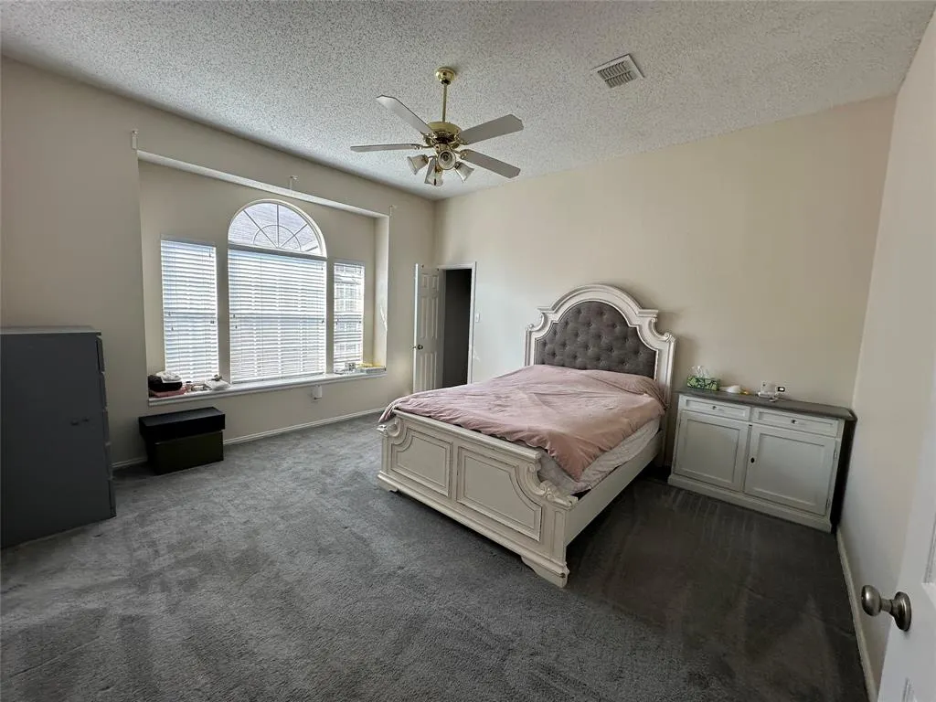 803 Carolyn Lane
