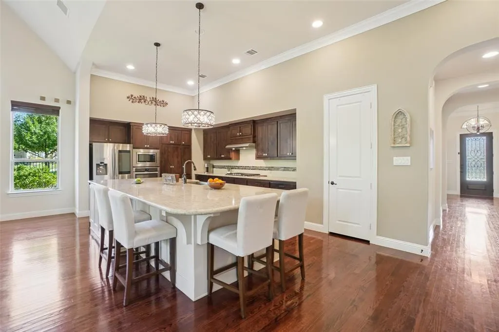 1040 Mondamin Drive