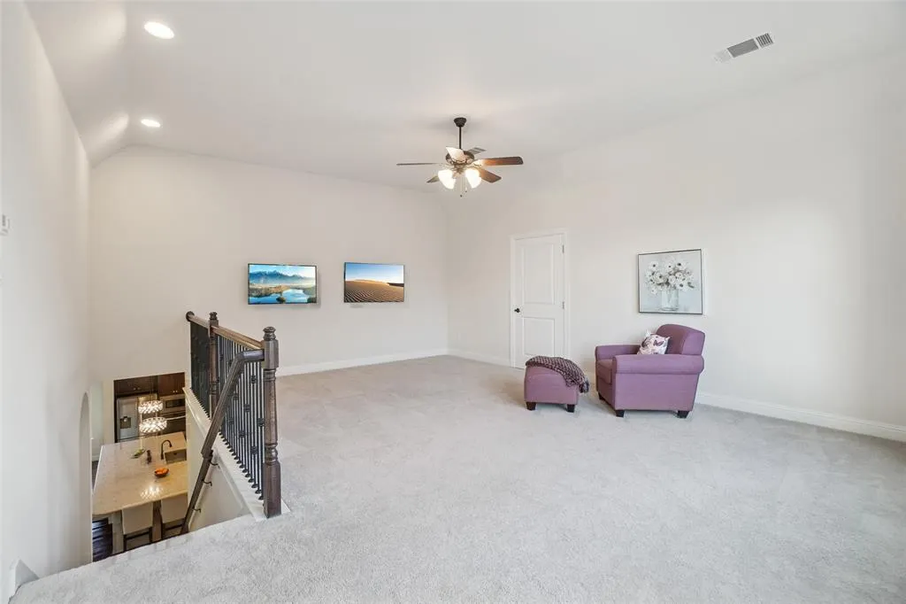 1040 Mondamin Drive