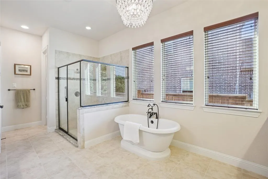 1040 Mondamin Drive