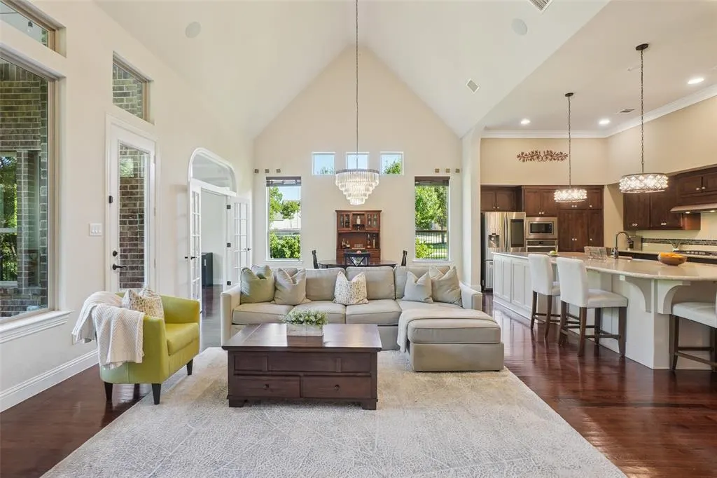 1040 Mondamin Drive