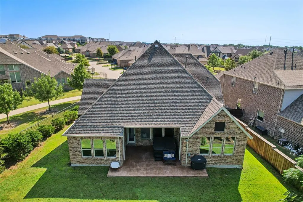 1040 Mondamin Drive
