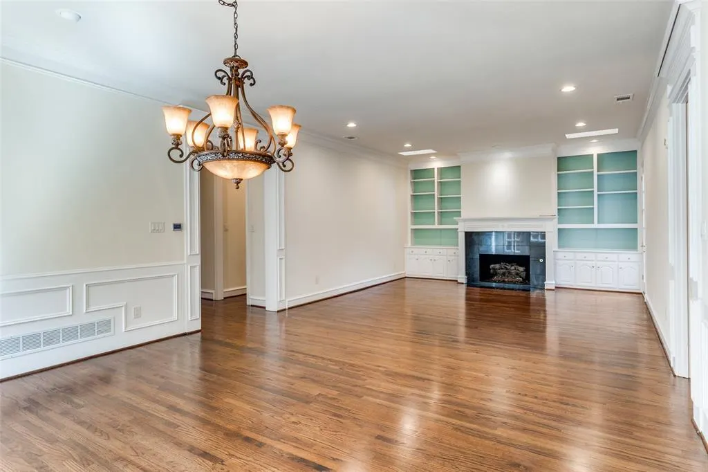 7842 Caruth Court
