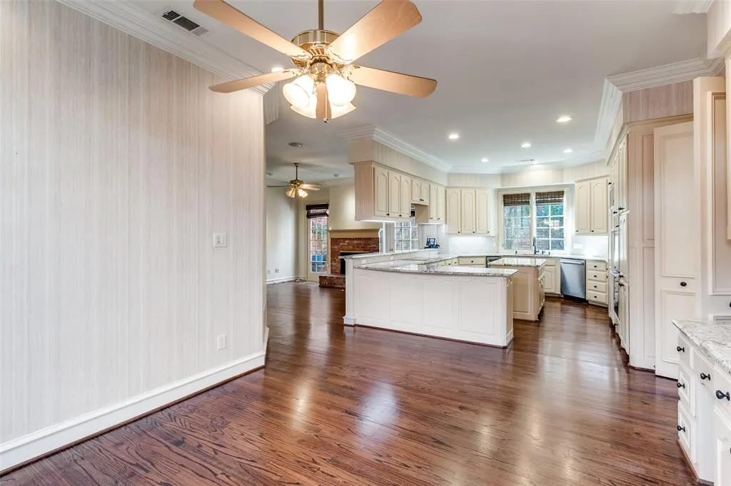 7842 Caruth Court
