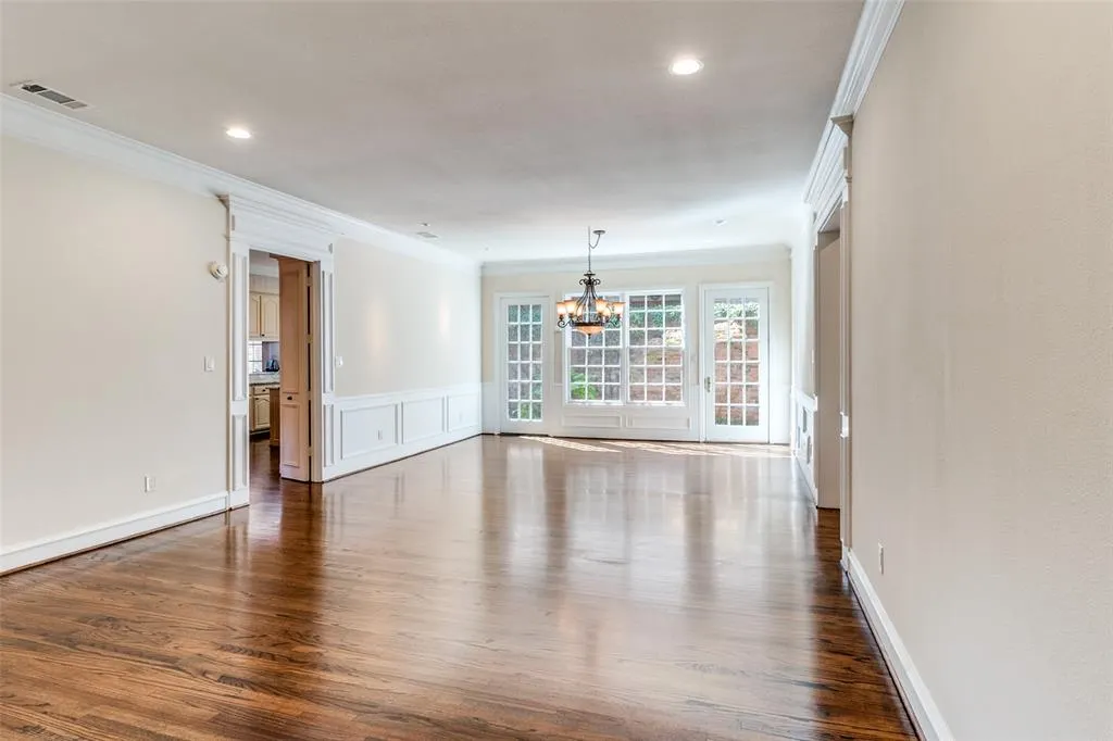 7842 Caruth Court