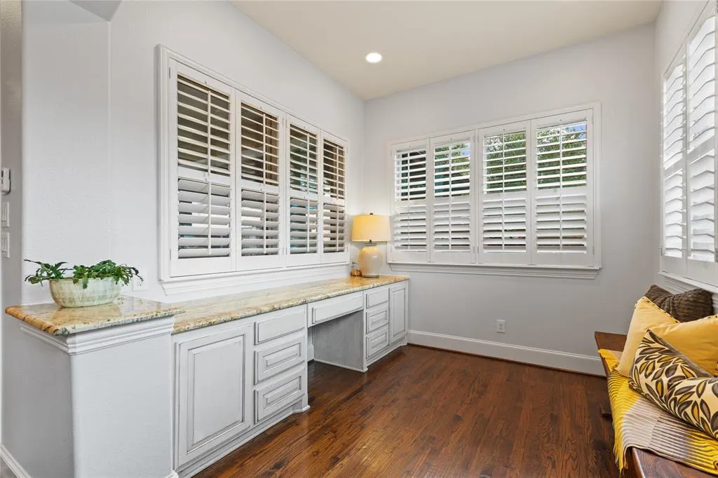 855 Blackwood Drive