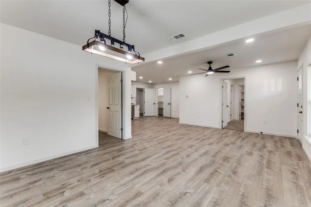 3025 Dahlia Drive