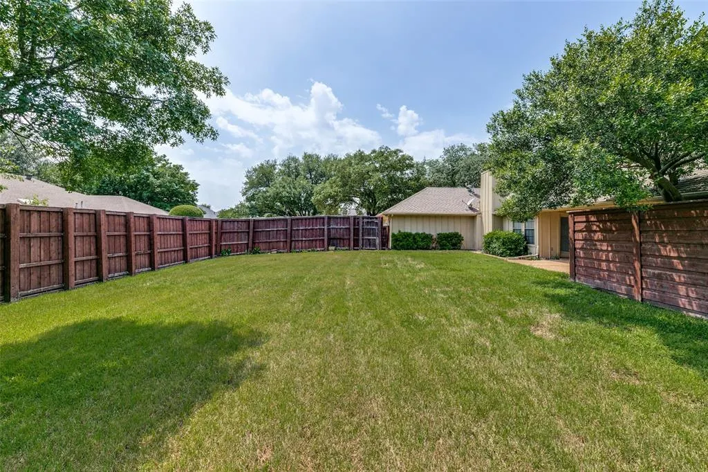 6116 Southern Knoll Drive