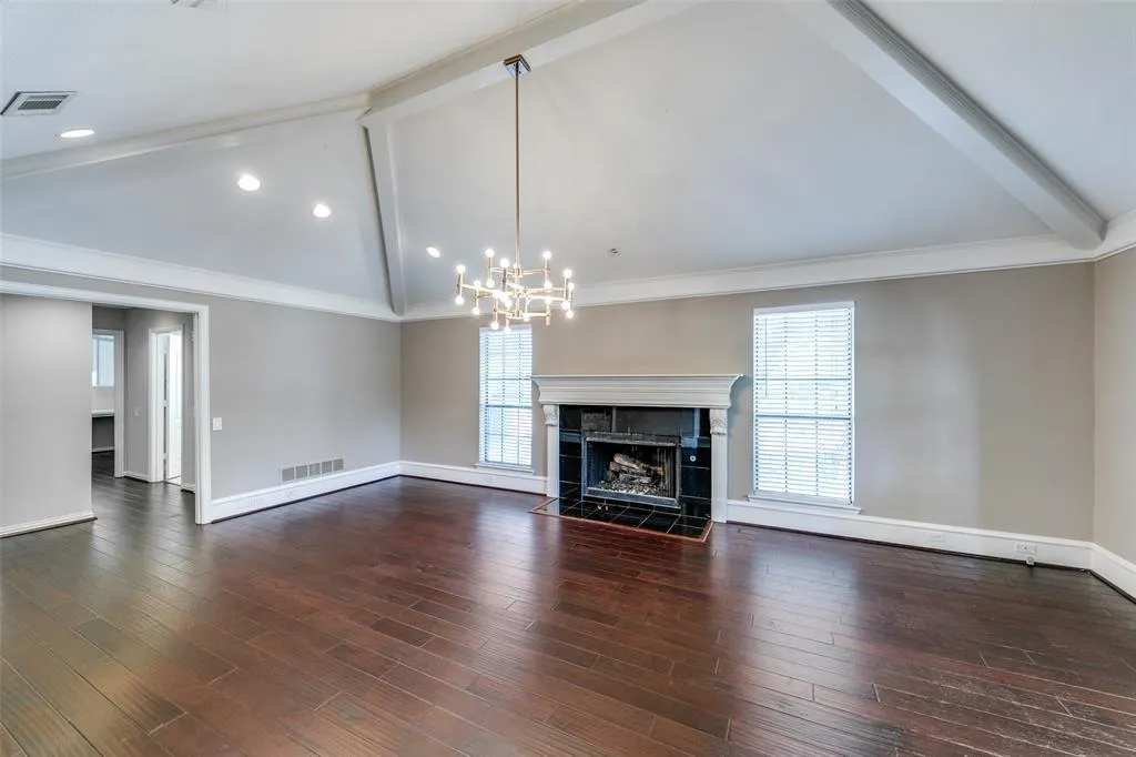 6116 Southern Knoll Drive