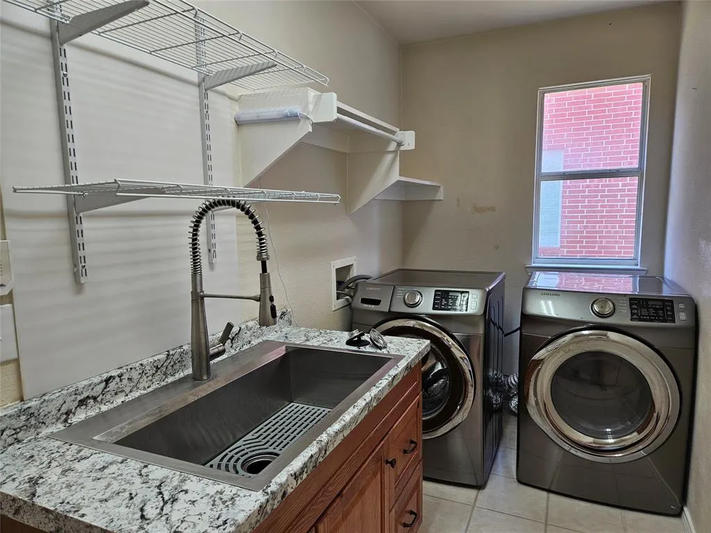 2813 Gulf Breeze Court