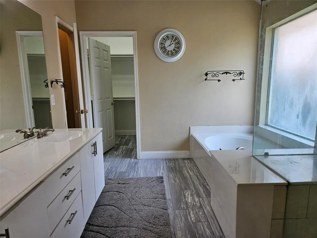 2813 Gulf Breeze Court