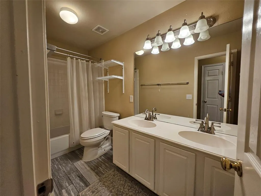2813 Gulf Breeze Court