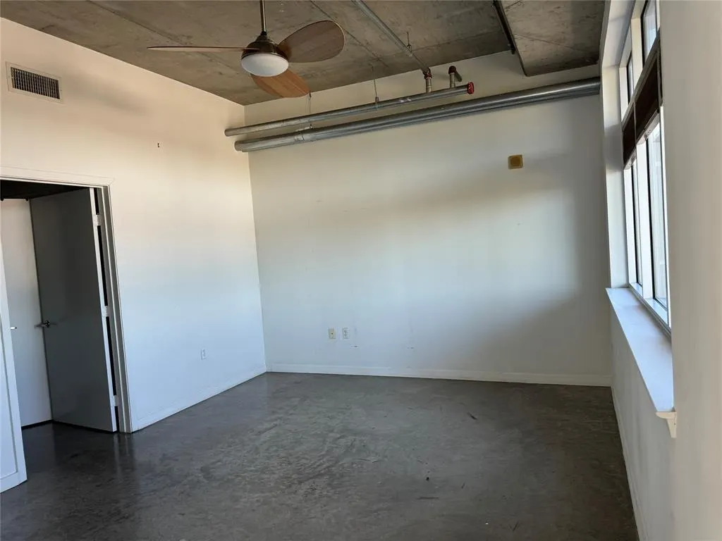 1001 Belleview Street, #201