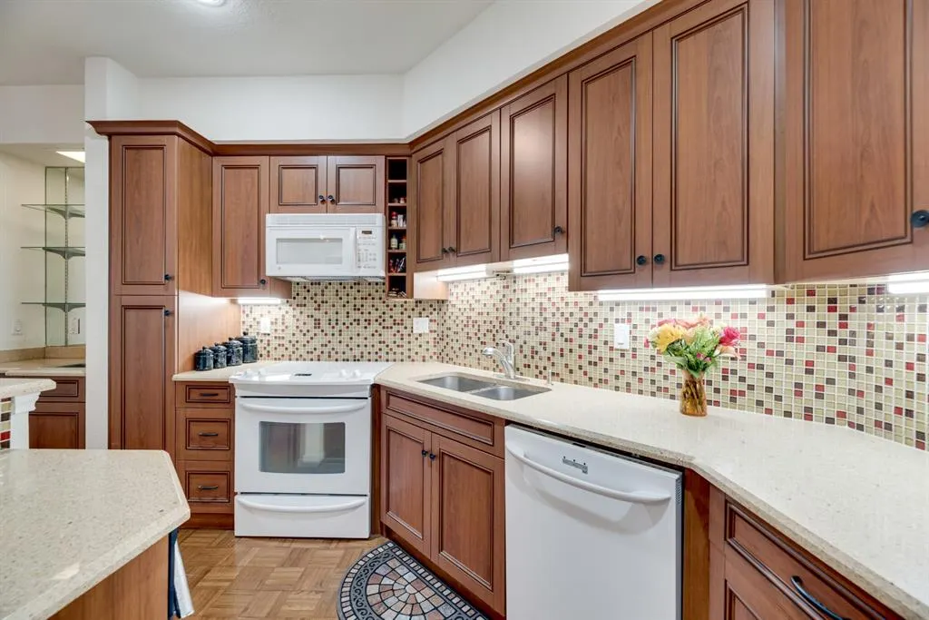 3235 Cole Avenue, #55