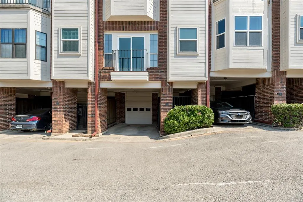 3235 Cole Avenue, #55