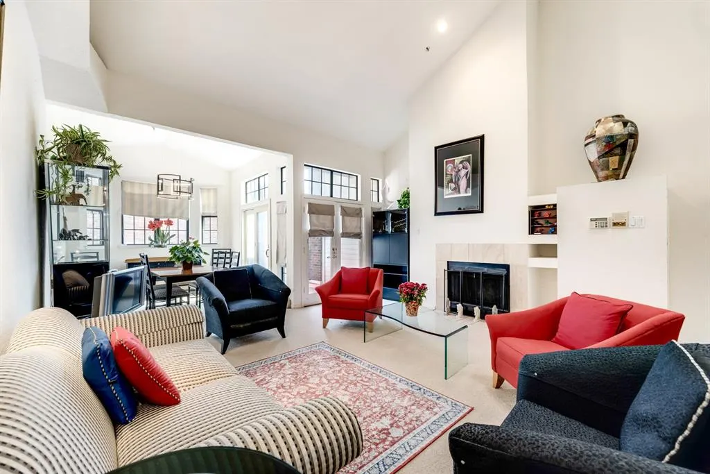 3235 Cole Avenue, #55