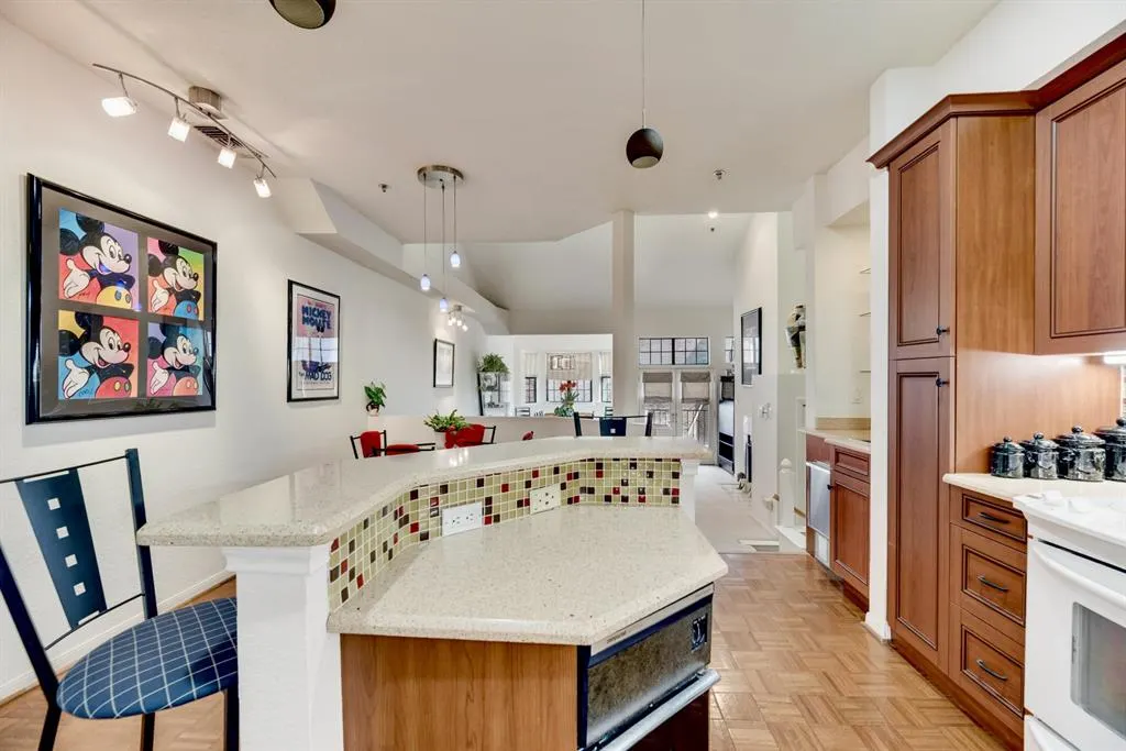 3235 Cole Avenue, #55