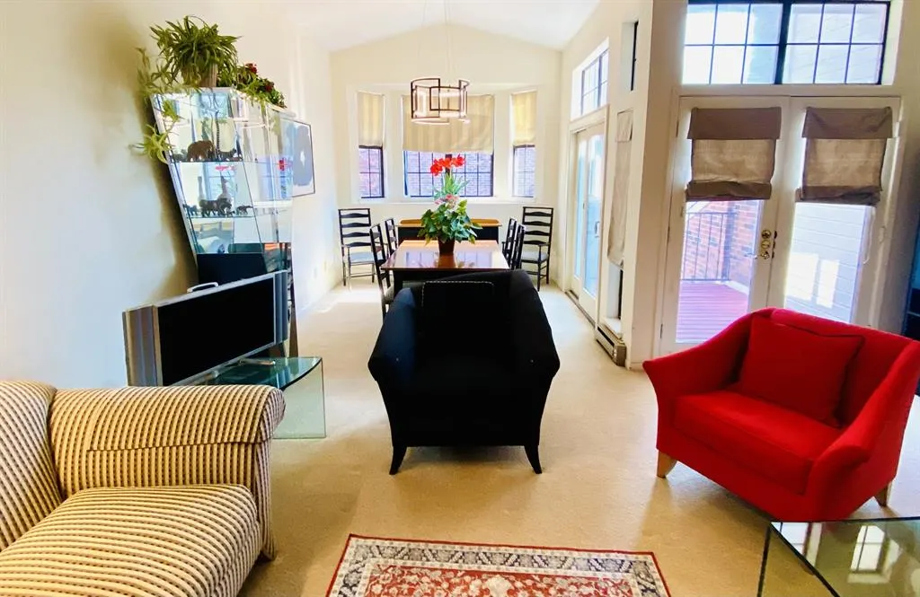 3235 Cole Avenue, #55