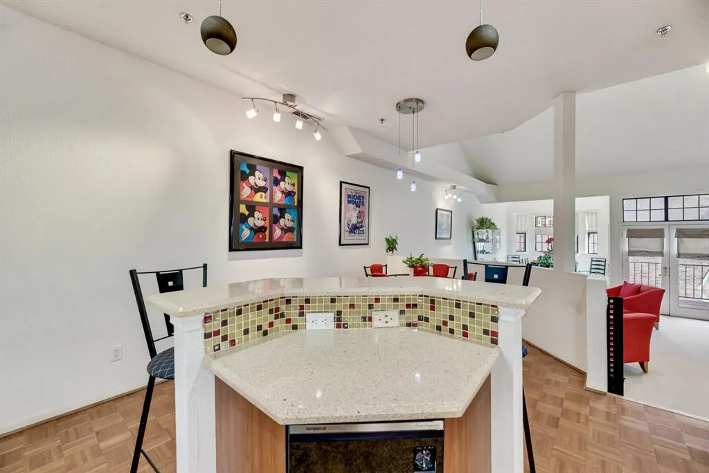3235 Cole Avenue, #55